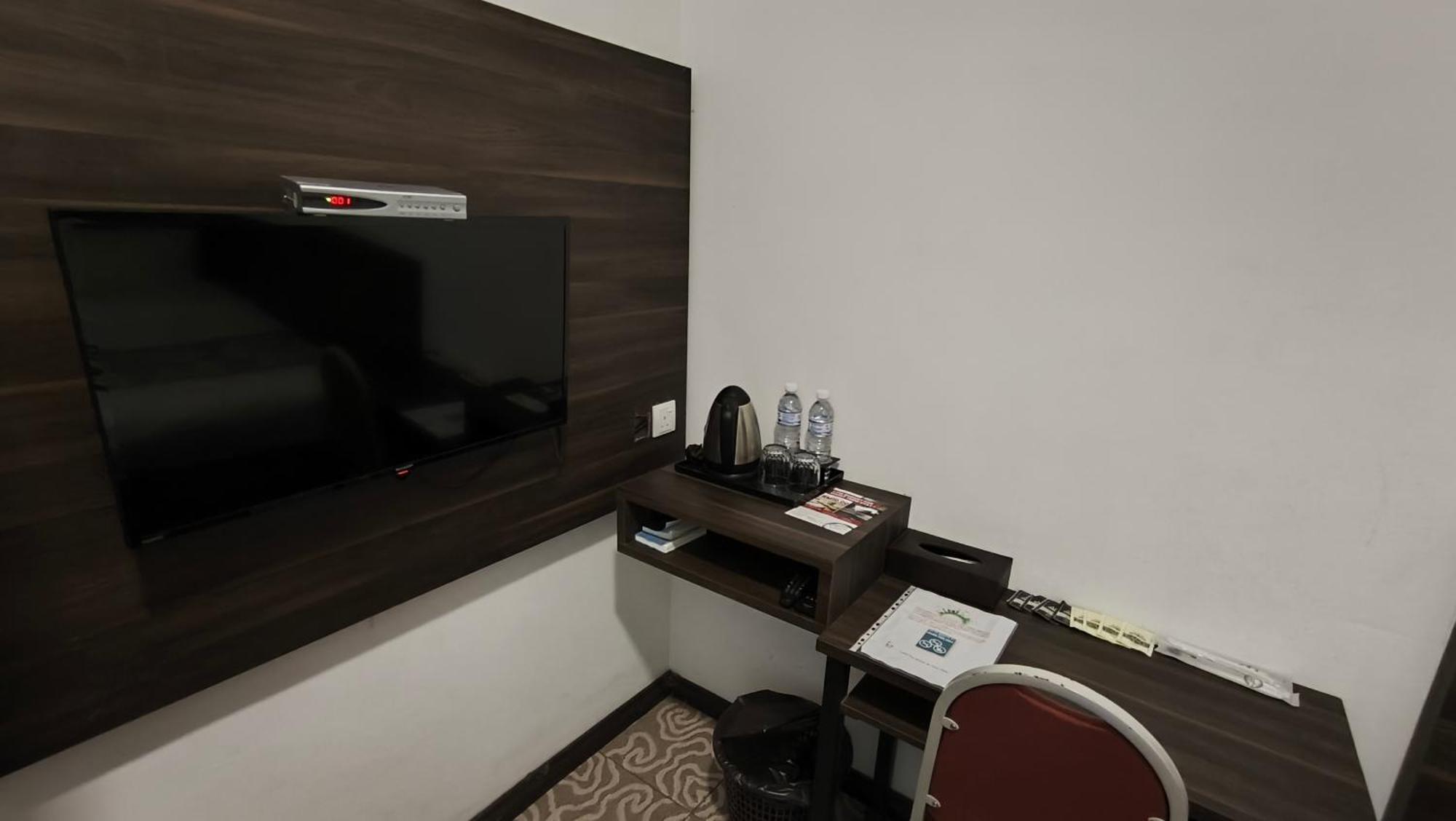 Natol Hotel 古晋 外观 照片